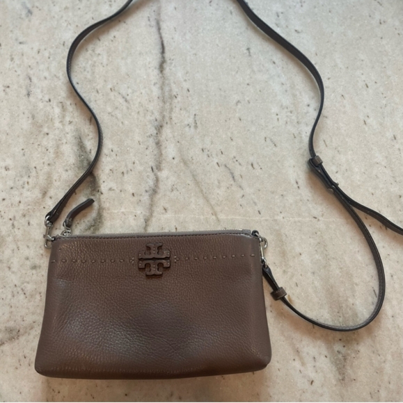Tory Burch Handbags - Tory Burch Pebble Brown Leather Crossbody Bag